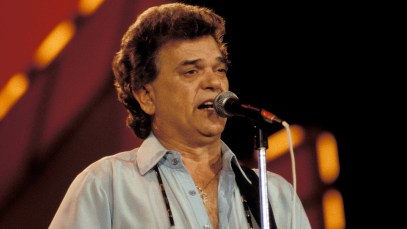 4 Forgotten Country Songs From 1980 That Are Worth Keeping On Repeat