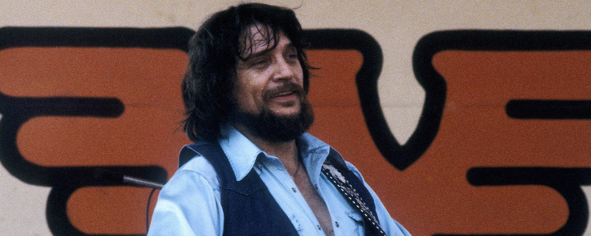 On This Day in 1980, Waylon Jennings Was at No. 1 With His Most Recognizable Hit and Every Good Ol’ Boy’s Favorite TV Theme Song