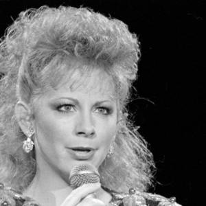 Ray Edenton played on Reba McEntire's early recordings