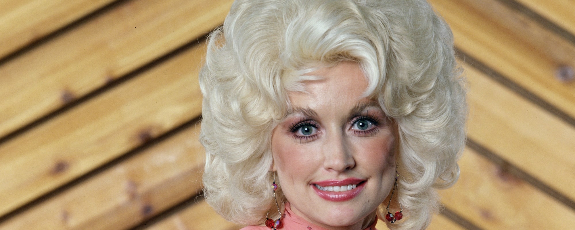 On This Day in 1974, Dolly Parton Topped the Country Chart With a Single That Helped Shape Her Iconic Brand—From Television to Dollywood