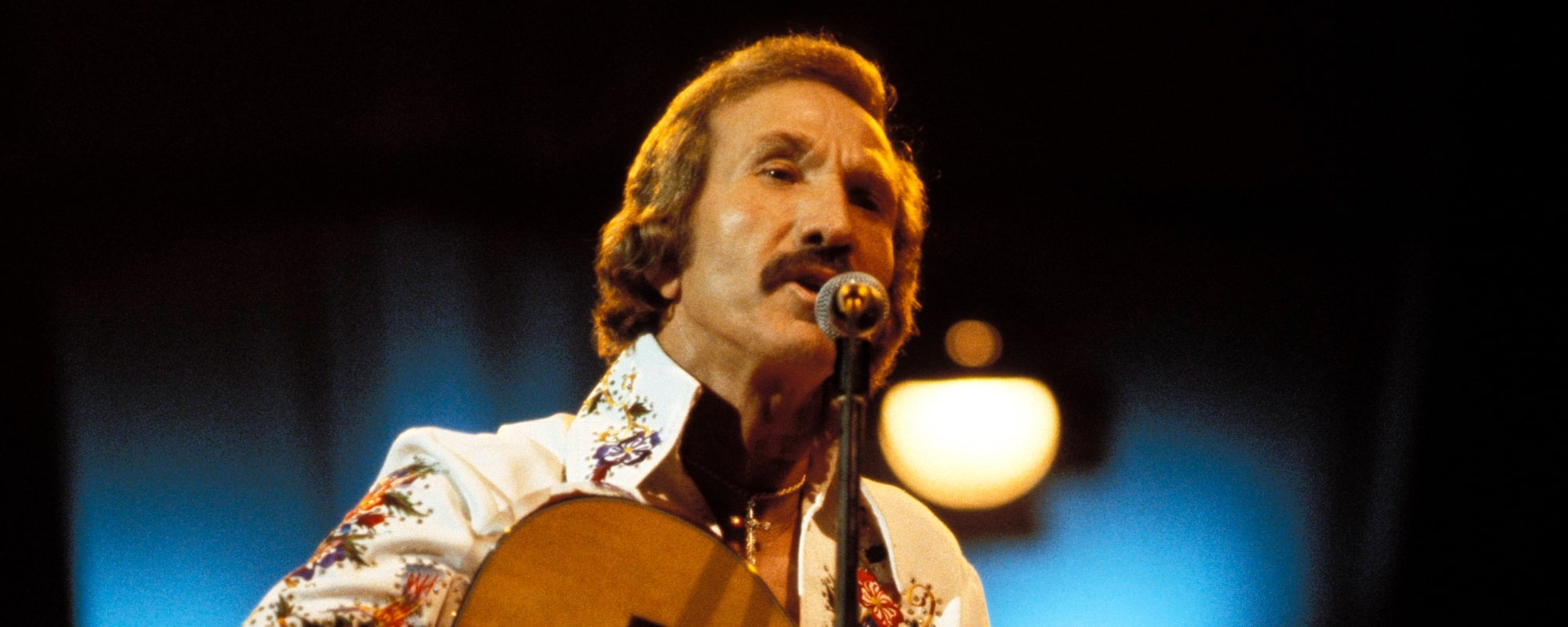 On This Day in 1956, Marty Robbins Was at No. 1 With a Song That Became an International Hit for Two Other Artists