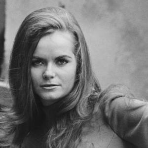Jeannie C. Riley