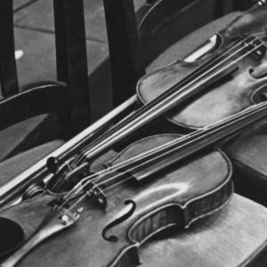 Eck Robertson was a fiddle player