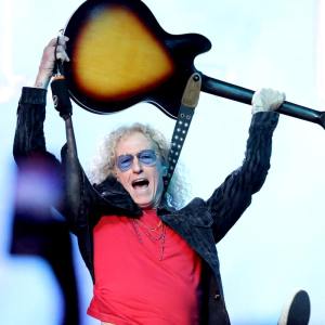 foreigner performing