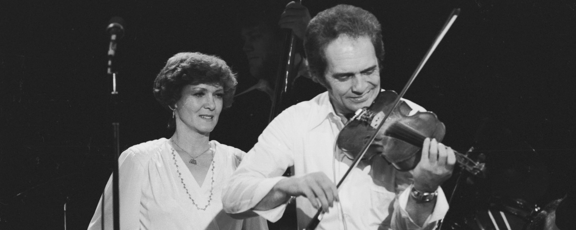 Country Time Machine: Merle Haggard Does a Spot-On Johnny Cash Impression During a Duet with His Wife