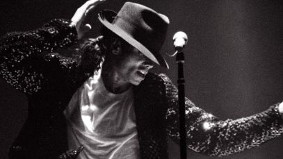 Michael JAckson performing
