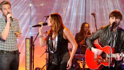 These 4 Country Songs From 2009 Will Always Be Classics