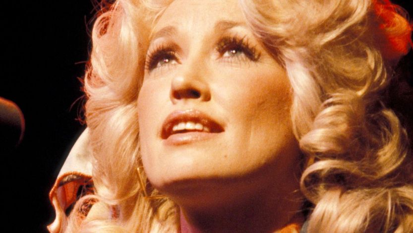 Dolly Parton performing
