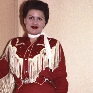 3 Country Artists Who Tragically Passed Away In the Prime of Their Career