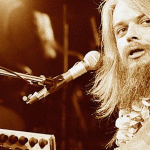 Leon Russell performing