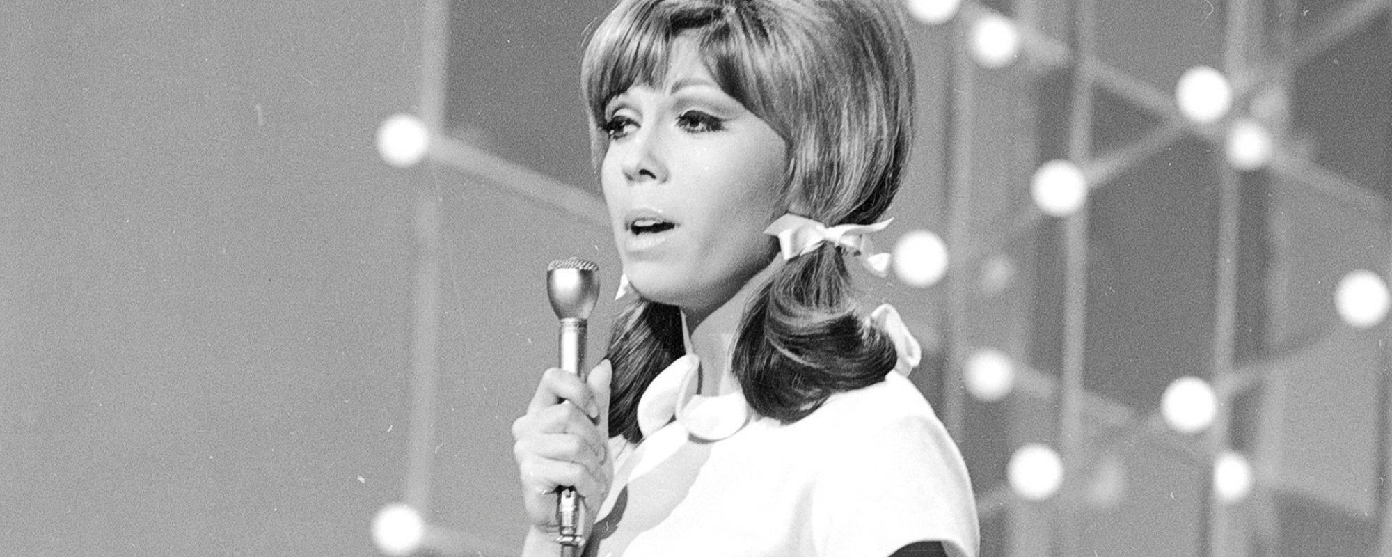 The Man Who Almost Recorded “These Boots Are Made For Walkin’” (And the Understandable Reason Why He Didn’t)