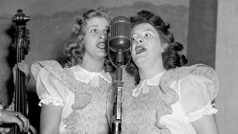 The Davis Sisters performing