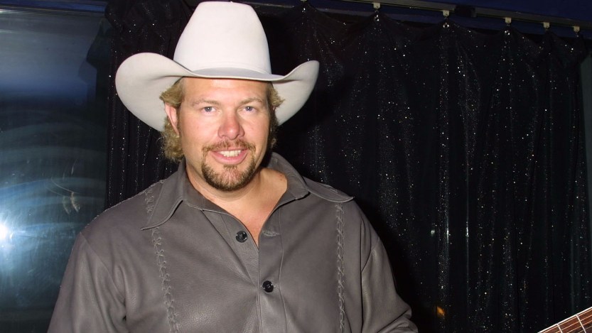 4 Country Songs From 2001 That Every Party Playlist Needs