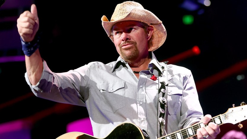 4 Country Songs Written by One Writer, Which Became Massive Hits