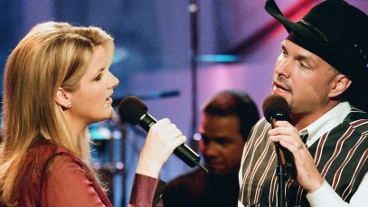 4 Country Duets From the 1990s That Still Make Us Swoon
