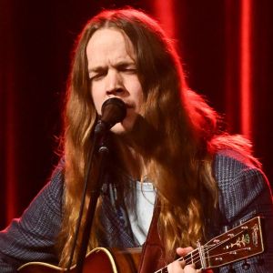 Billy Strings Opens up on How Fatherhood Has Changed Touring