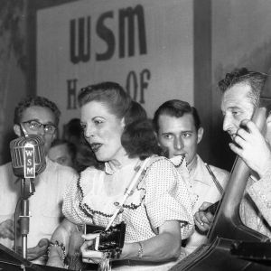 Born on This Day in 1925, the Session Bassist Whose “Lightnin’” Speed Translated From the Football Field to the Stage