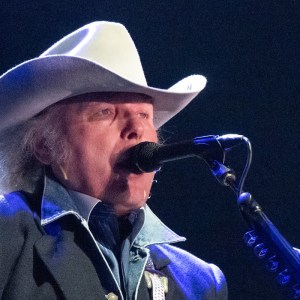 Dwight Yoakam