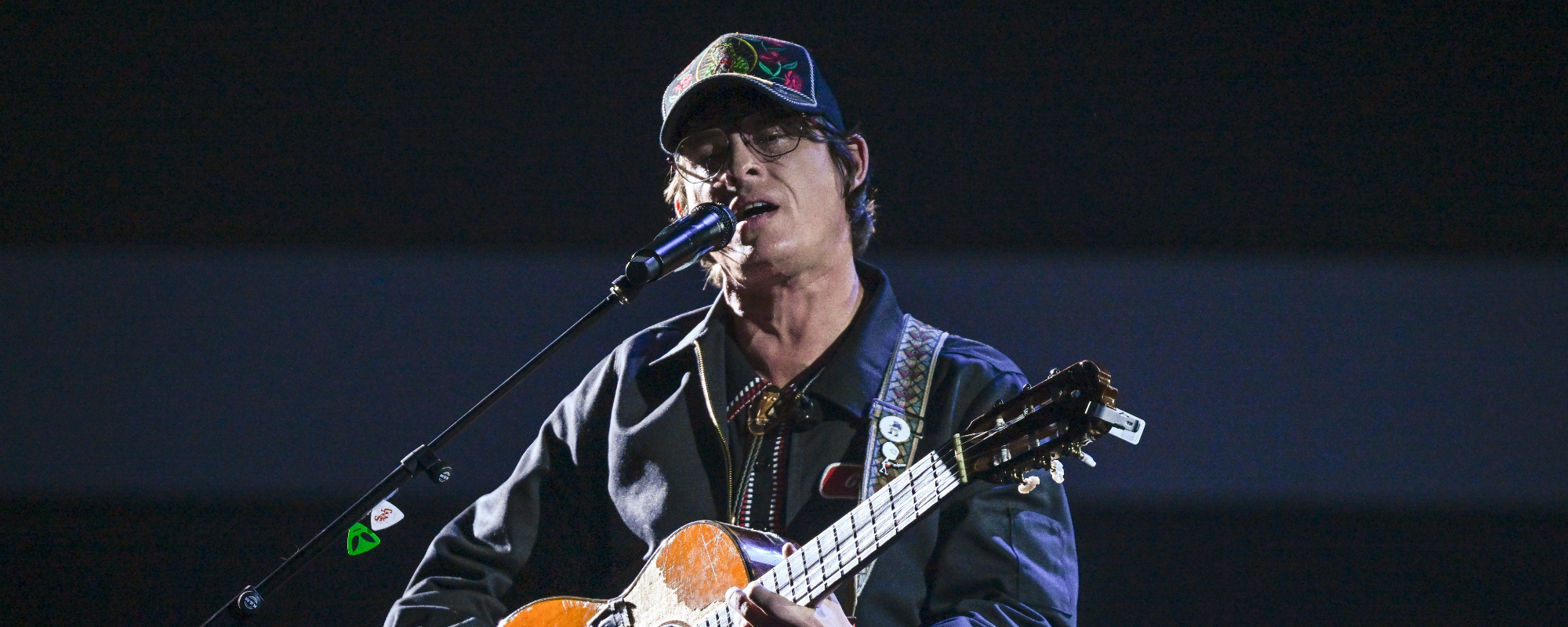 Stephen Wilson Jr. Performs Stunning Set During Nashville’s New Year’s Eve Show