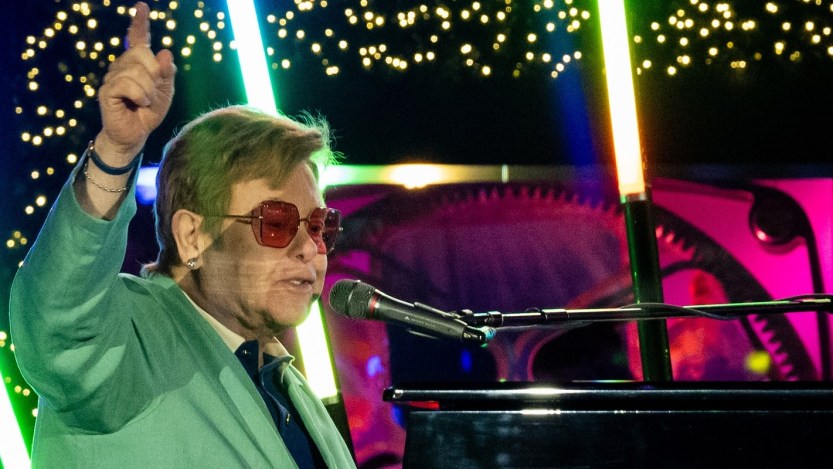 Elton John Celebrates New US and UK Sales Milestones for His Classic Holiday Song “Step Into Christmas”