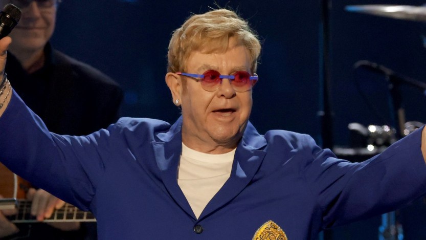 Elton John Reveals Exciting News About Plans to Release New Music in 2026; “Step Into Christmas” Reaches New Peak on UK Singles Chart