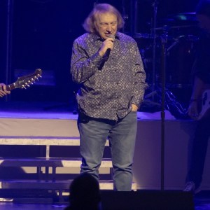 Foreigner’s Lou Gramm Announces Release Date for His New Solo Album, Featuring Def Leppard’s Vivian Campbell & Other Guests