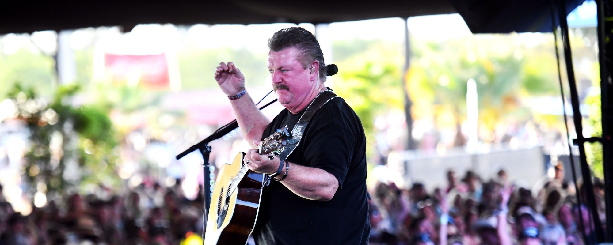 Born on This Day in 1958, the Country Music “Good Guy” Who Served as the Soundtrack to Your Best 90s Memories