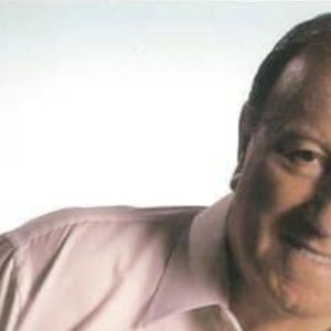 Born on This Day in 1933, the “Crying Steel” Guitar Player Who Accompanied Vince Gill and Conway Twitty