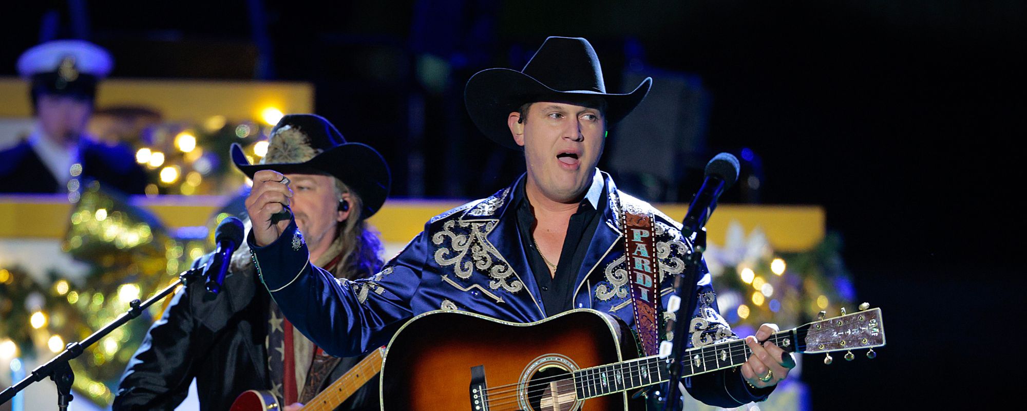 Jon Pardi Rings in the Season of Giving With $40K in Donations to Florida Charities