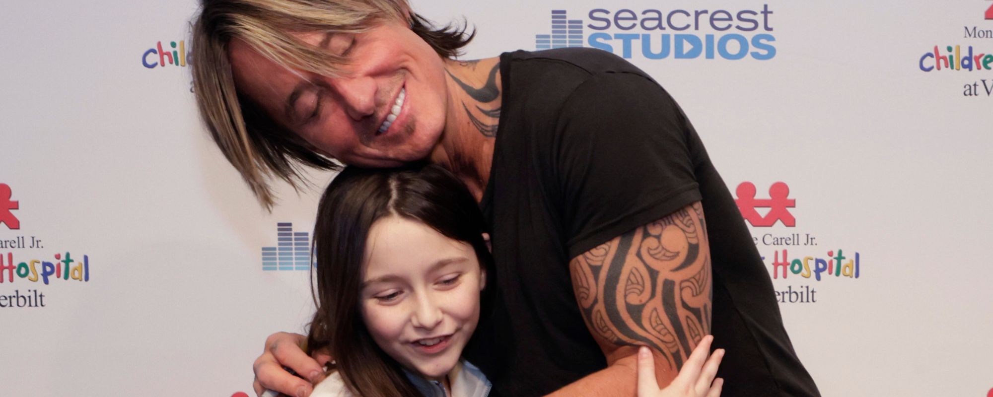 Keith Urban Visits Nashville Children’s Hospital, Makes Generous Donation to Music Therapy Program