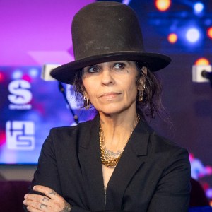 4 Non Blondes Icon Linda Perry Secures New Label Deal