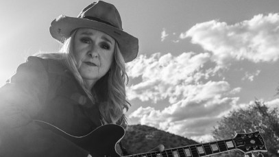 Melissa Etheridge’s First New Studio Album in Five Years, ‘Rise,’ Arriving in 2026; Listen to New Single, “Matches”