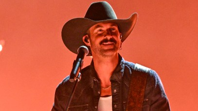 Riley Green Captures Childhood Memories in Emotional "Christmas to Me" Performance at CMA Country Christmas