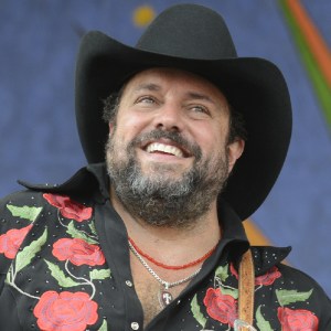 Raul Malo Leaves Fans a Touching Letter Revealed Before His Passing