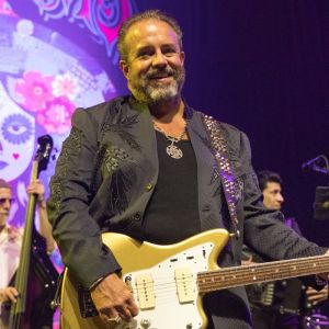 Service Details Revealed for Late Mavericks Frontman Raul Malo