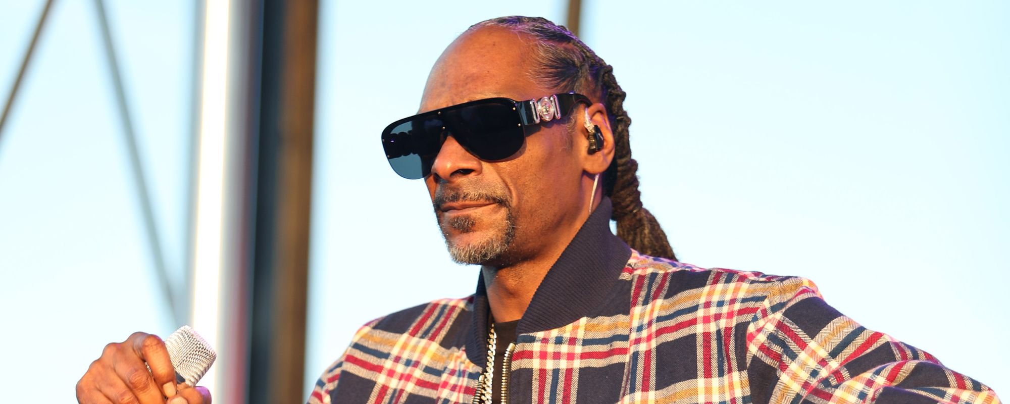 Snoop Dogg Headlines Spirited NFL Halftime Show With Help From Lainey Wilson, K-Pop Demon Hunters, and More