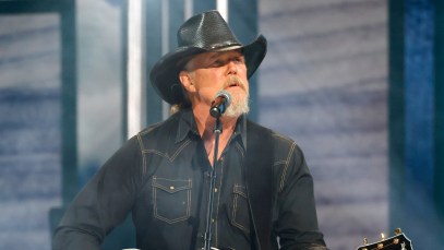 3 Country Songs From the 2000s Everyone Pretends They Don’t Love