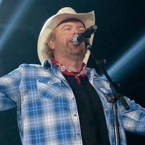 Toby Keith Just Picked up a Pair of Posthumous RIAA Certifications