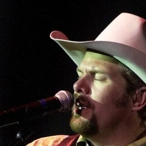 This Late Country Star Cracked the Top 25 Touring Acts of the Millennium