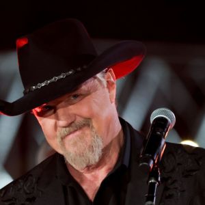 ‘90s Country Icon Announces 30th Anniversary Tour