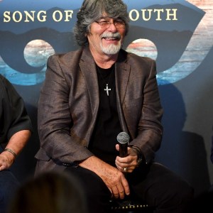 4 of the Most Important Alabama Songs Everyone Should Know by Heart