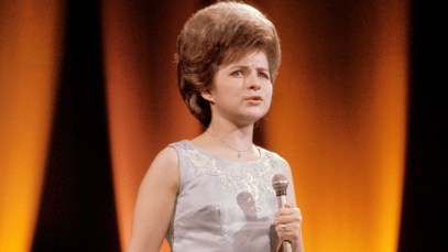 How One Christmas Song Made Brenda Lee a Household Name