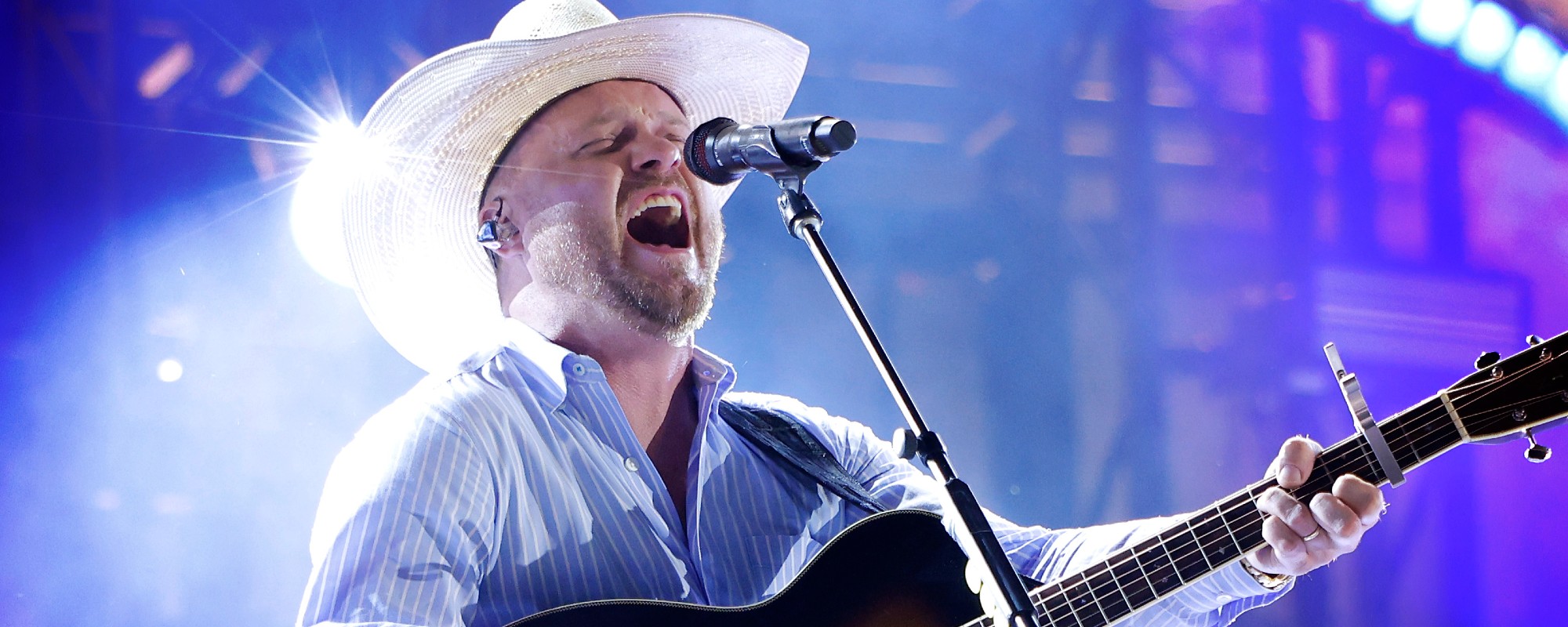 These 3 Country Artists Succeeded on Their Own, Without Getting Record Deals Early in Their Careers