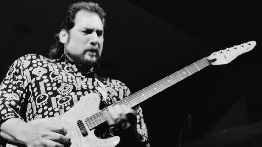 Steve Cropper performing