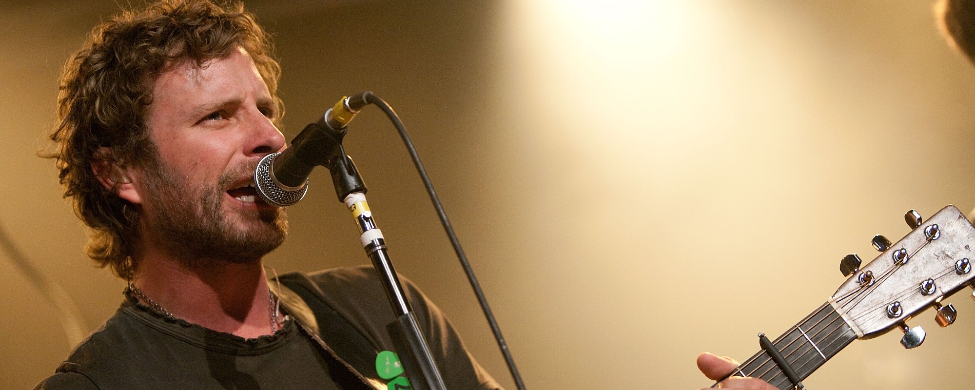 3 Memorable Country Songs That Are Perfect for a Long Road Trip