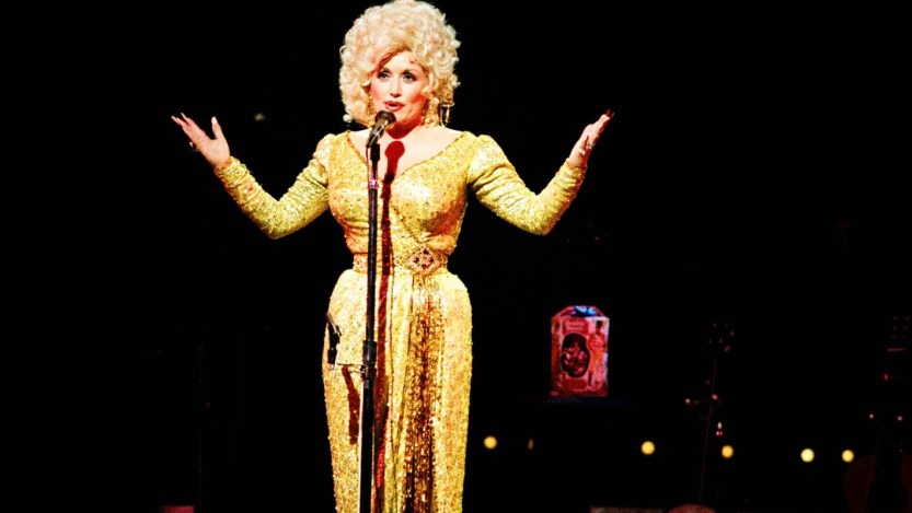 The Story Behind Dolly Parton’s Tragic “Hard Candy Christmas”