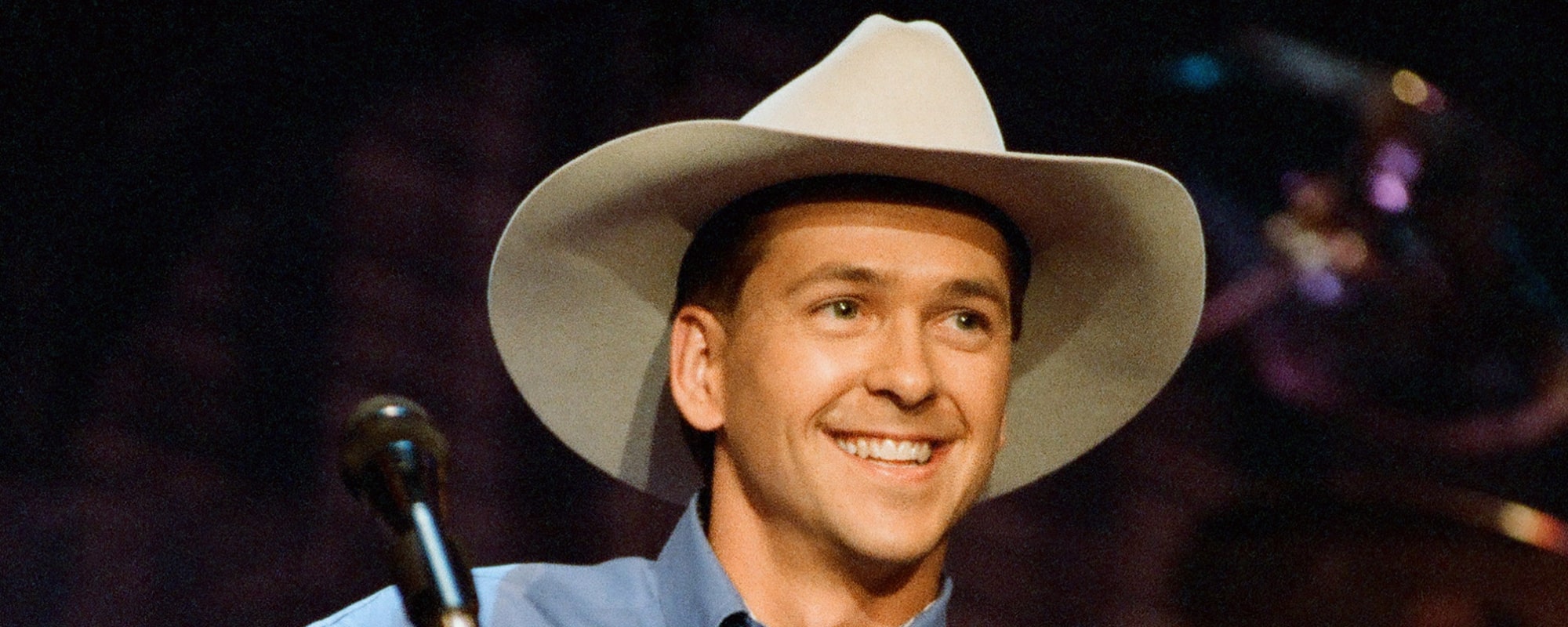 Born on This Day in 1963, the Country Singer Who Went from Being Garth Brooks’ Guitarist to Releasing Hit Songs of His Own
