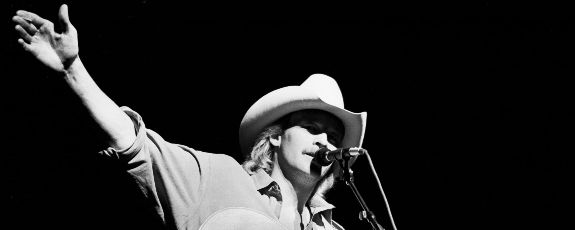 On This Day in 1995, Alan Jackson Went to No. 1 with a Song He Didn’t Know His Musical Hero Co-Wrote