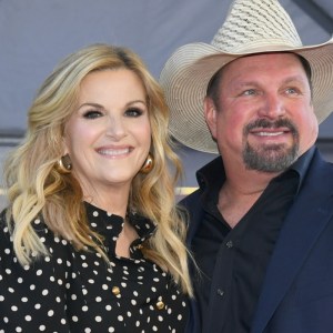 3 Songs to Celebrate Garth Brooks and Trisha Yearwood’s 20th Wedding Anniversary