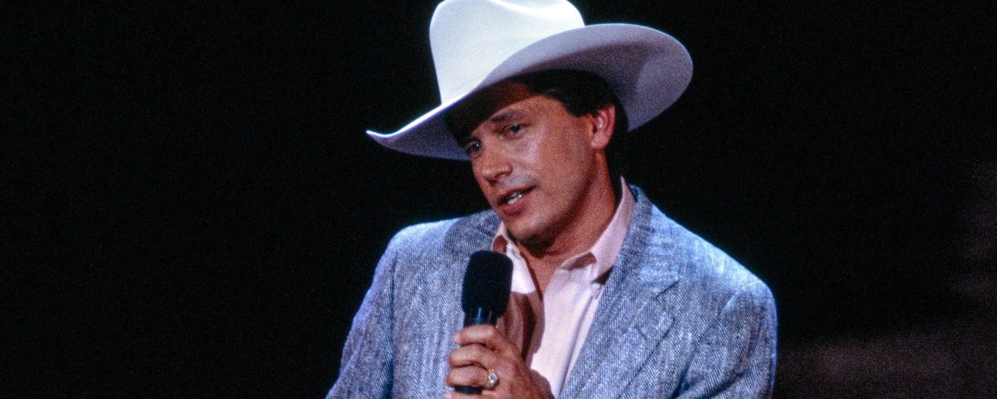 It’s Hard Not To Cry While Listening to These 3 Country Songs From the 1980s